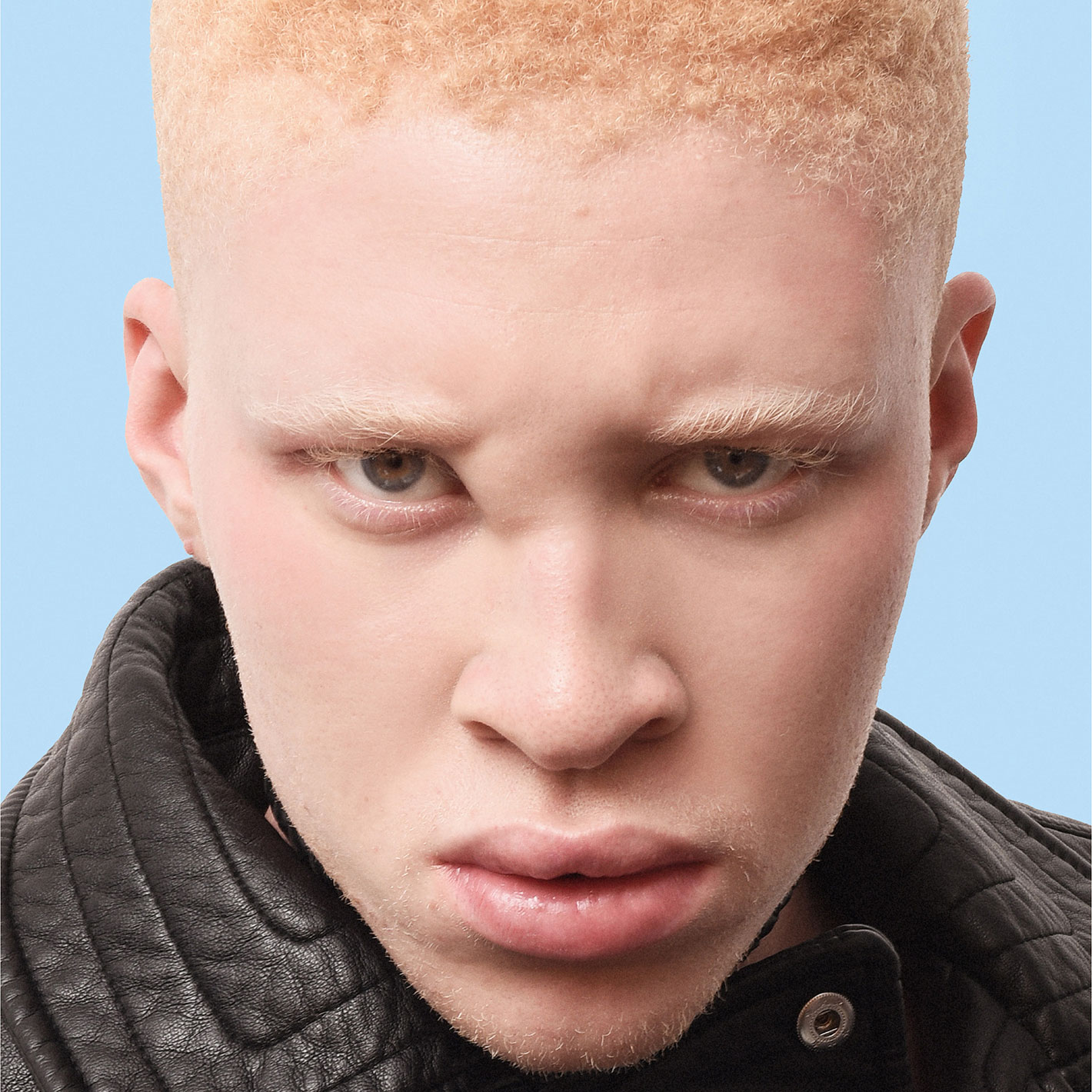 Shaun Ross FLESH Magazine texto Manuel Meza fotografia Alex Cordova