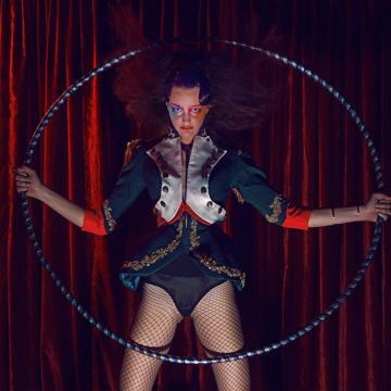 Enter the Circus PHOTO Ivan Aguirre STYLING Jannette Klein Universidad