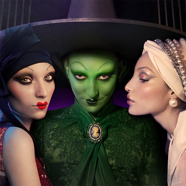 Us-The-Witches-of-Oz-Efimeros-Pablo-Fernandez-17